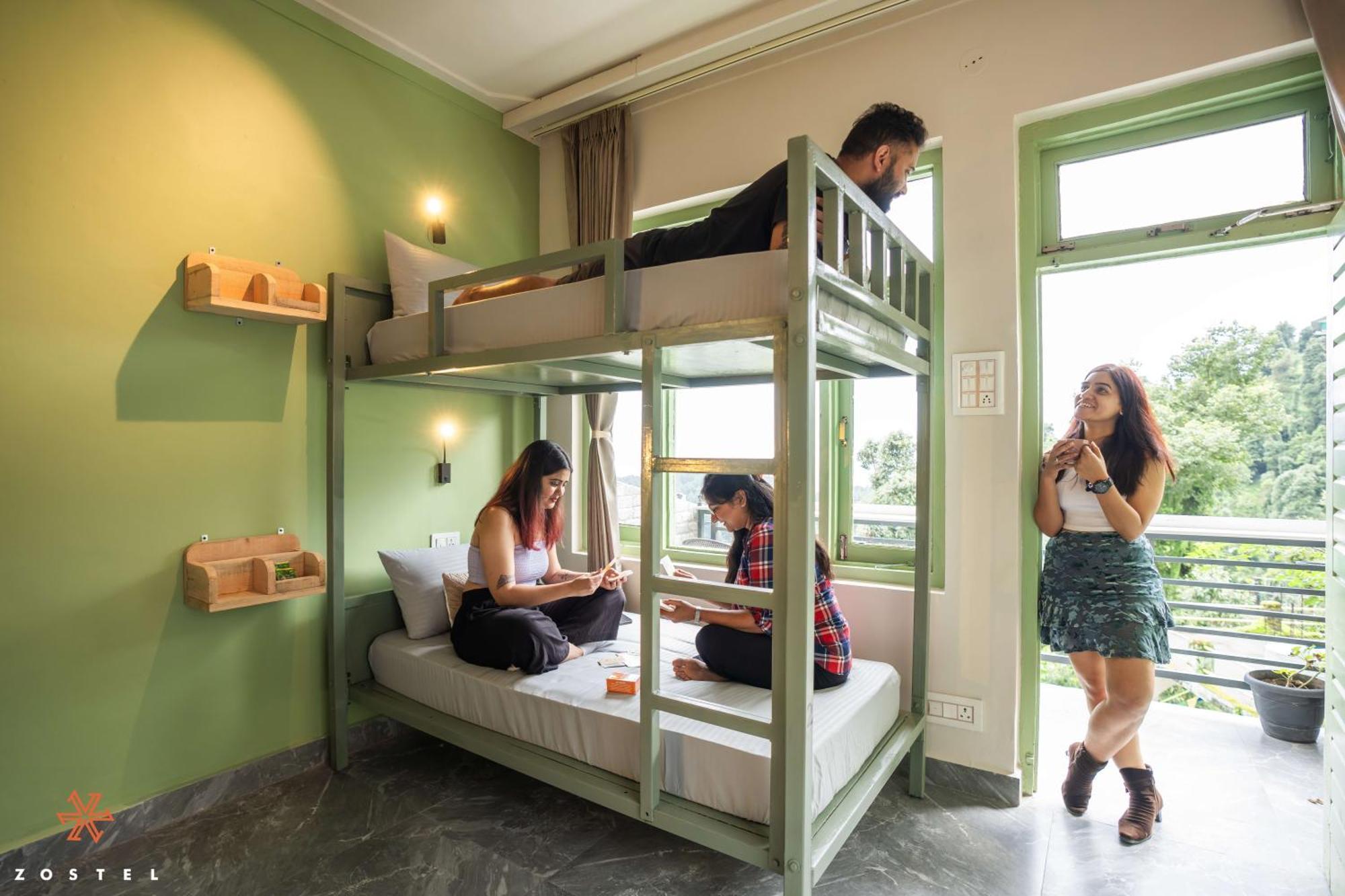 Zostel Dharamkot Hostel McLeod Gandzs Kültér fotó