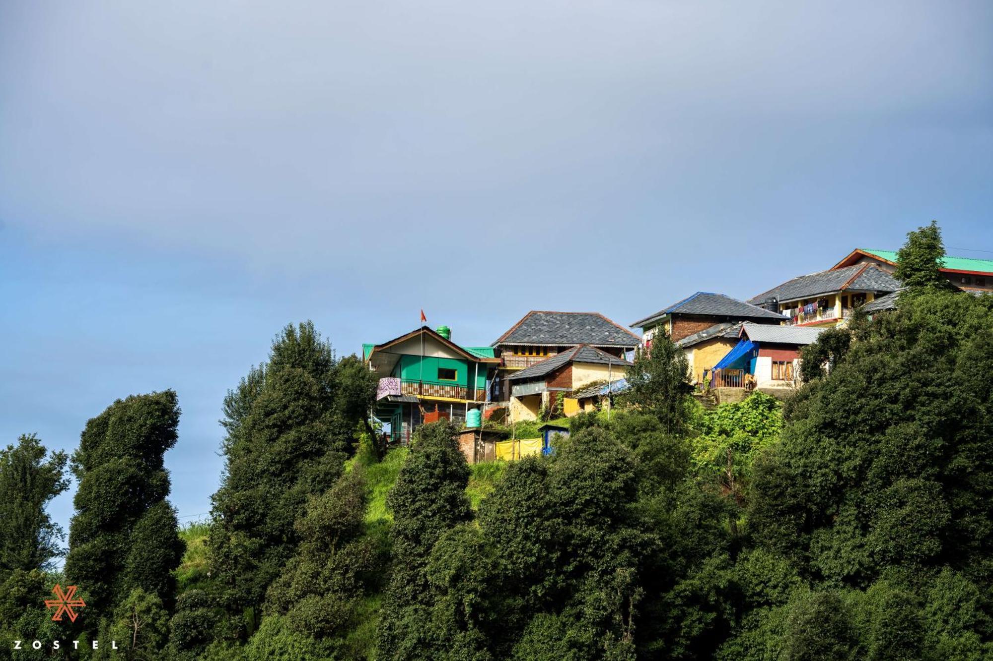 Zostel Dharamkot Hostel McLeod Gandzs Kültér fotó